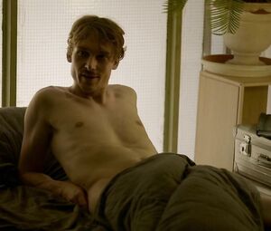 Celebrity sex scene: Lilith Haßle in Ein Schritt zu viel (2020)