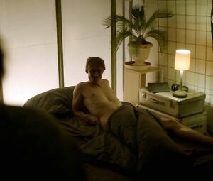 Celebrity sex scene: Lilith Haßle in Ein Schritt zu viel (2020)
