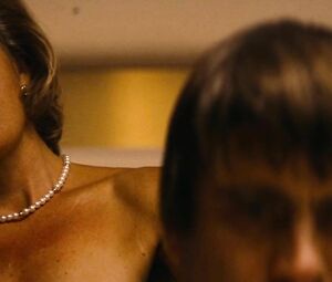 Tine Van den Wyngaert shows nude body in De Patrick (2019)