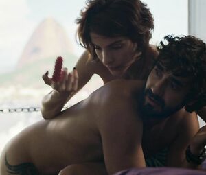 Naked and sexy Giselle Batista scenes -- Homens s02e03-07 (2020)