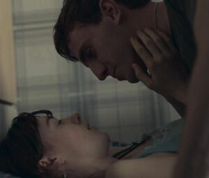 Daisy Edgar-Jones' hot scenes from Normal People s01e01-12 (2020)