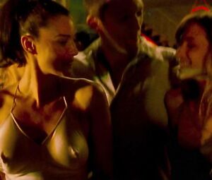 Naked Monica Bellucci shows big tits โ Irreversible - Inversion Integrale (2020)