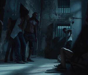 Antonella Ferrari and others go naked in El Marginal s2e05-08 (2018)