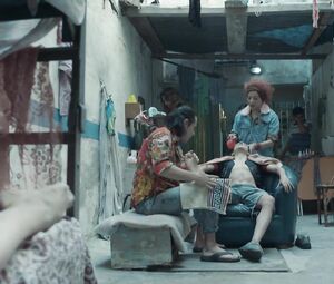 Antonella Ferrari and others go naked in El Marginal s2e05-08 (2018)