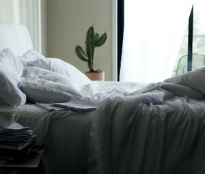 Margot Robbie - Vogue Magazine (2016)