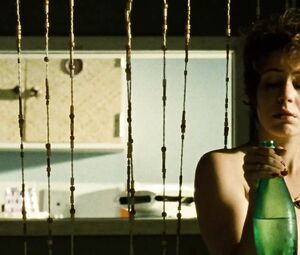 Leandra Leal nude - O Lobo atras da Porta (2013)