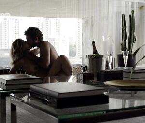 Antoniela Canto nude - O Negocio S02 (2014)