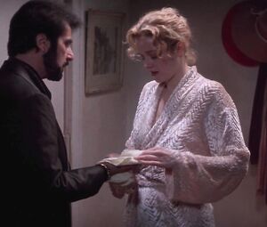 Penelope Ann Miller - Carlito's Way (1993)