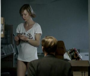 Sandra Huller - Uber uns das All (2011)