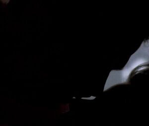 Linda Fiorentino nude - The Last Seduction (1994)