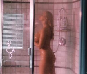 Anna Nicole Smith - To the Limit (1995)