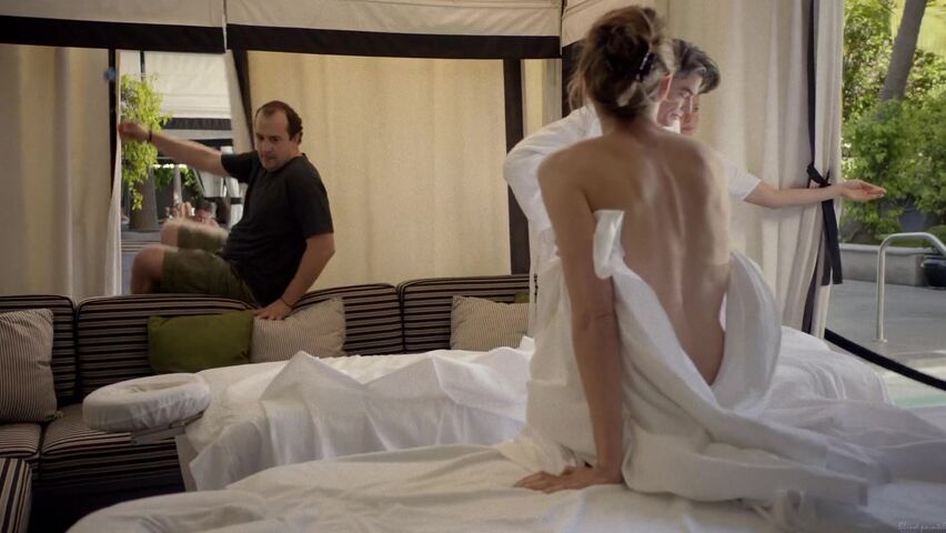 Pictures amanda nude peet of Amanda Peet