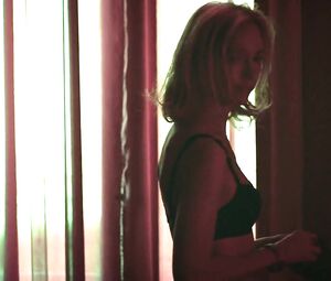 Ursina Lardi, Lea Van Acken, Maja Lehrer nude - Sag mir Nichts (2016)