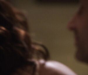 Carla Gugino sexy โ Californication s04e07 (2011)
