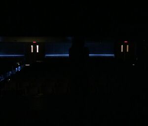 Carlson Young sexy โ Scream s01e08 (2015)