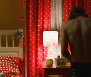 Margaret Qualley sexy – The Leftovers s01e01 (2014)
