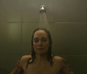 Nicole da Silva sexy โ Wentworth s05e02 (2017)