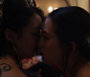 Olivia Cheng nude, Leifennie Ang nude – Marco Polo s01e06 (2014)