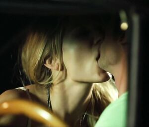 Sarah Baldwin sexy – Mantervention (2014)