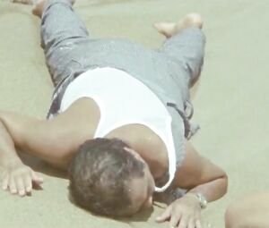 Elisa Heidrich Nude - Animal Politico (2017)