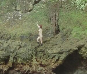 Elisa Heidrich Nude - Animal Politico (2017)