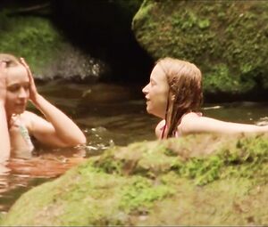 Emily Blunt, Natalie Press Nude - My Summer of Love (2004)