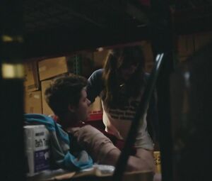 Frankie Shaw Nude - SMILF s01e04 (2017)