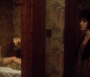 Gwyneth Paltrow, Jennifer Jason Leigh Nude - Mrs. Parker and the Vicious Circle