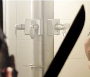 Hannah Richter Nude - Bonejangles (2017)