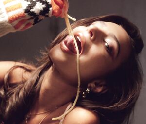 Love Advent 2017 - Day 3 - Emily Ratajkowski by Phil Poynter