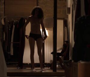 Marie Martins de Sampaio Nude - Simon et Suzanne, Ninon (2013)