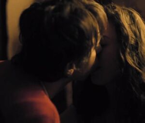 Naomi Achternbusch, Clara Schramm Nude - Blind & Hasslich (2017)