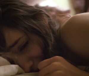 Natalia Dyer Sexy - I Believe in Unicorns (2014)