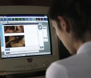 Natalia Dyer Sexy - Yes, God, Yes (2017) Short movie