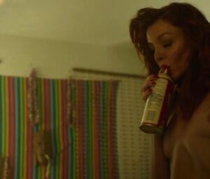 Nicole LaLiberte Nude - Smartass (2017)