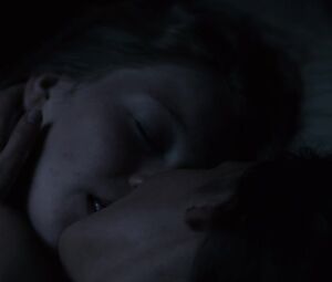 Stephanie Amarell, Emma Drogunova Nude - Die Familie (2017)