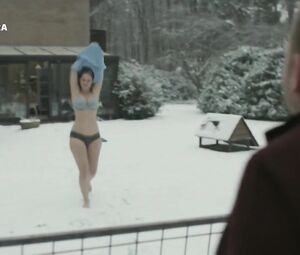 Margo Verhoeven, Saskia Temmink Nude - Van God Los s04e02 (2017)