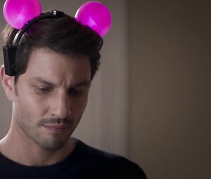 Deborah Francois Nude - Loue Moi (2017)