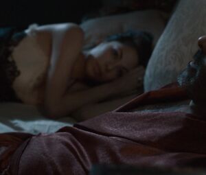 Moran Atias Sexy - Tyrant s01e03 (2014)