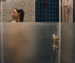 Moran Atias Sexy - Tyrant s01e03 (2014)