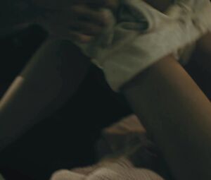Salvita Decorte Nude - Halfworlds s01e04 (2017)