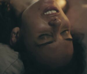 Salvita Decorte Nude - Halfworlds s01e04 (2017)