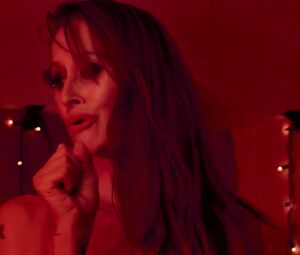 Natalie Dickinson, Ashleigh Domangue Sexy - American Unicorns (2014)