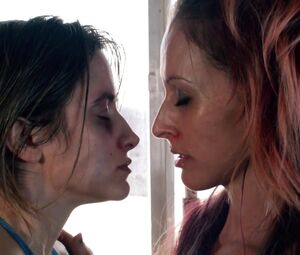 Natalie Dickinson, Ashleigh Domangue Sexy - American Unicorns (2014)