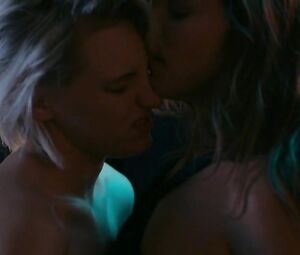 Natalie Krill, Erika Linder, Mayko Nguyen, Andrea Stefancikova Nude - Below Her Mouth (2016)2
