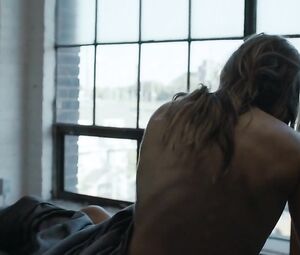 Natalie Krill, Erika Linder, Mayko Nguyen, Andrea Stefancikova Nude - Below Her Mouth (2016)2