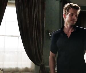 Alexandra Park Sexy - The Royals (2015)