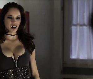 Alexis Knapp, Julie Gonzalo Sexy - Vamp U (2011)