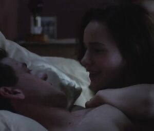 Carole Weyers, Rachel Brosnahan, Alexia Fast Sexy - Manhattan s01-02 (2014)