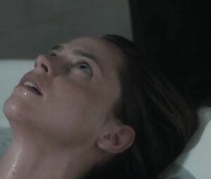 Carole Weyers, Rachel Brosnahan, Alexia Fast Sexy - Manhattan s01-02 (2014)